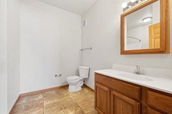 MVV Bathroom - Photo Gallery 24