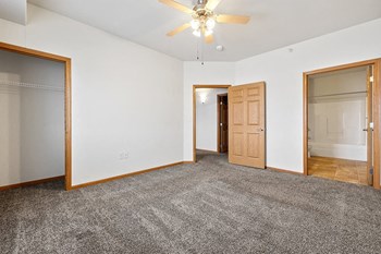 MVV Bedroom - Photo Gallery 17