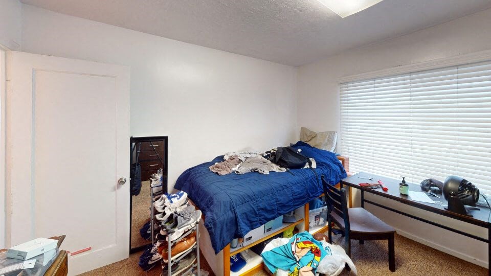 3x1 - Shared Room Main Floor