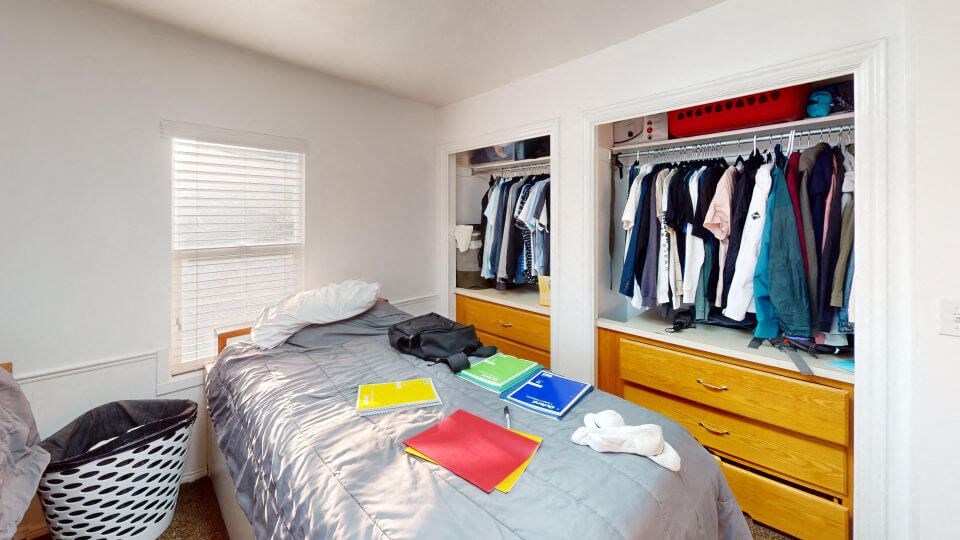 2x1 - Shared Room Basement