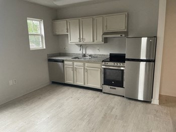 703 North Shore Drive Studio-2 Beds Apartment for Rent - Photo Gallery 15
