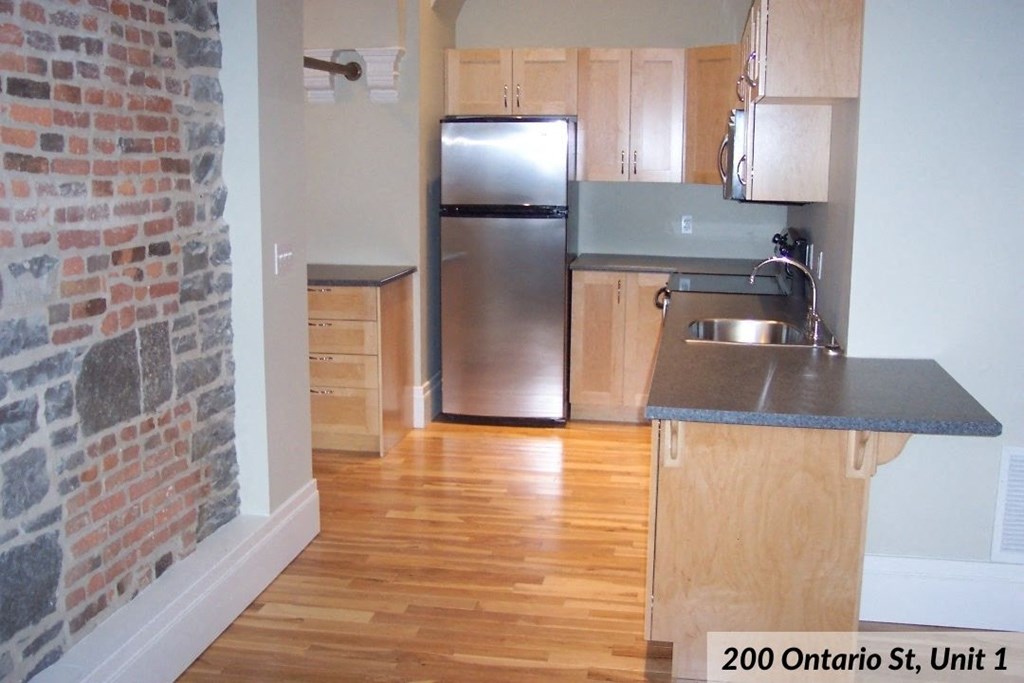 200 Street, Unit 1 living space 200 Street, Unit 1 living space