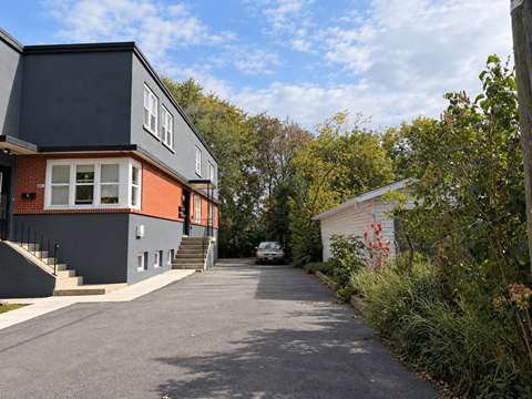261 College Street 1-2 Beds Apartment for Rent