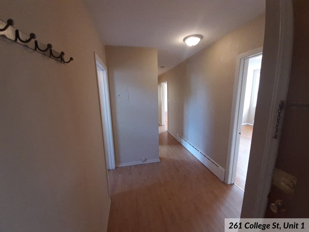 261 College St Unit 1 261 College St Unit 1