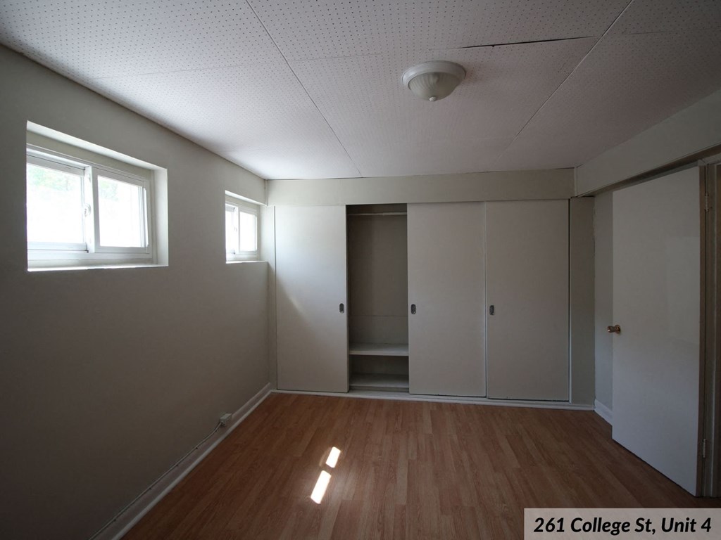 261 College St Unit 4 261 College St Unit 4