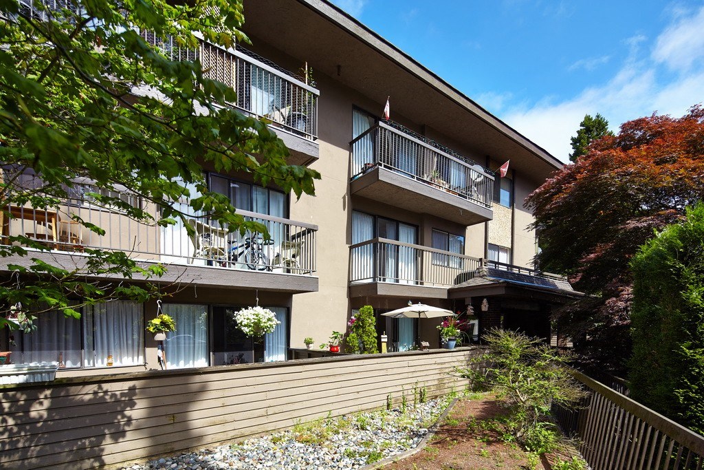 a view of the hotel from the garden