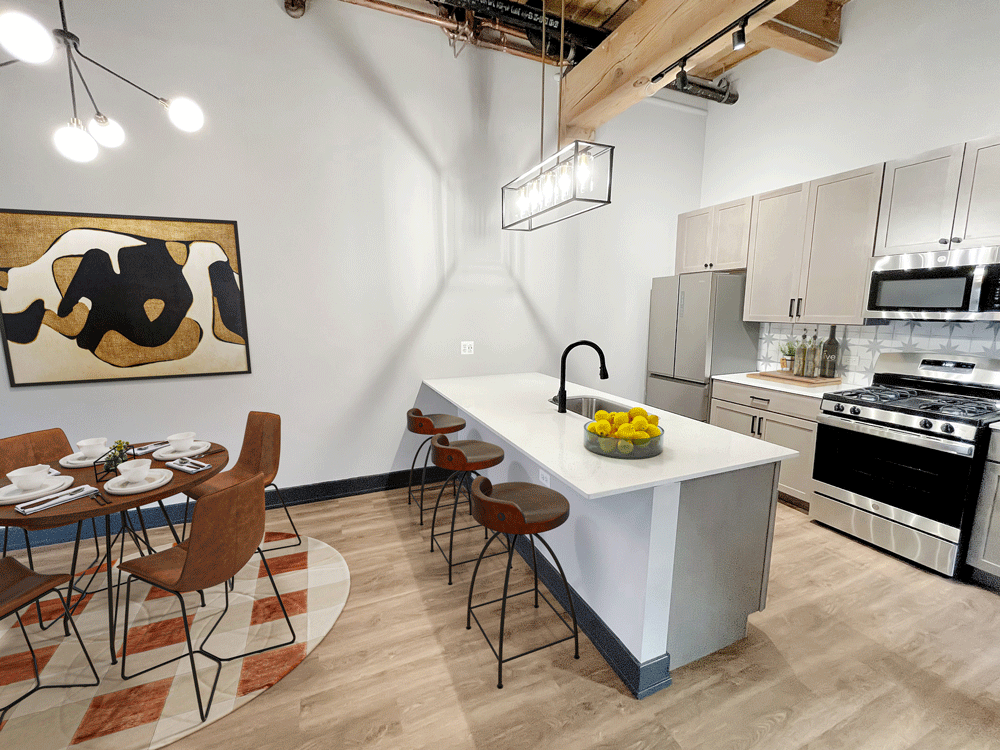 Kitchen & Dining Room