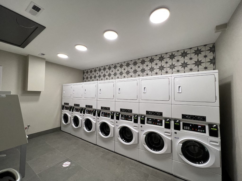 Laundry Facilities at The Bryn - 5600 N Sheridan Rd Apartments, Chicago, Illinois