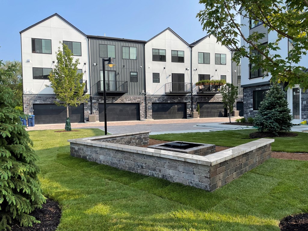 Courtyard Fire Pit Courtyard Fire Pit