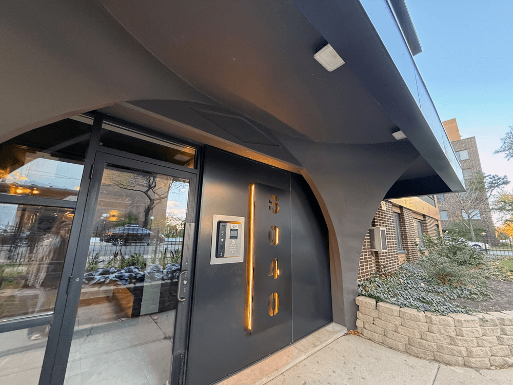 Sheridan Glen Front Entrance