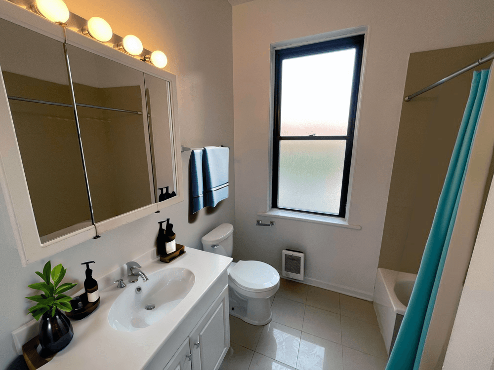 Buena Terrace Bathroom