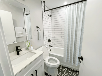 Bathroom Bathroom - Photo Gallery 6