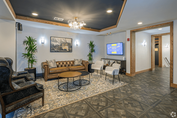The Bryn Lobby & Resident Lounge at The Bryn - 5600 N Sheridan Rd Apartments, Chicago