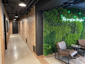 Renovated Lobby - Photo Gallery 4