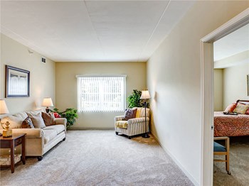 16851 South Harlem Avenue 1-2 Beds Apartment for Rent - Photo Gallery 4