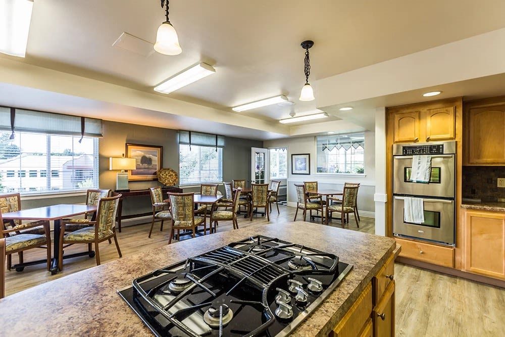 Lakeview Senior Living Apartments in Lakewood, CO