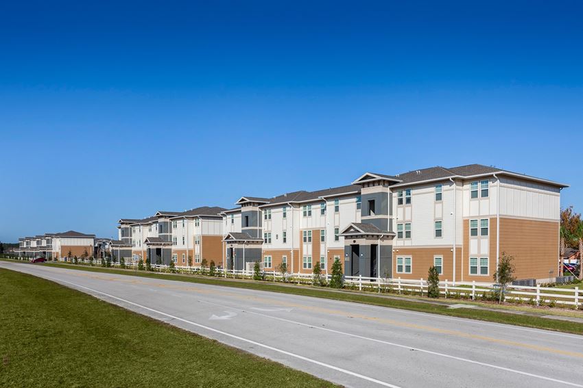 Valencia Grove Apartments, 551 Huffstetler Drive, Eustis, FL RentCafe