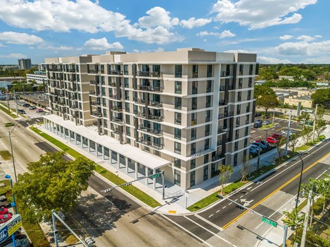 9910 W Hibiscus Street 1-2 Beds Apartment for Rent