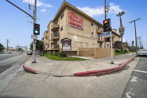 A building with a sign that says "Now Playing Casino".