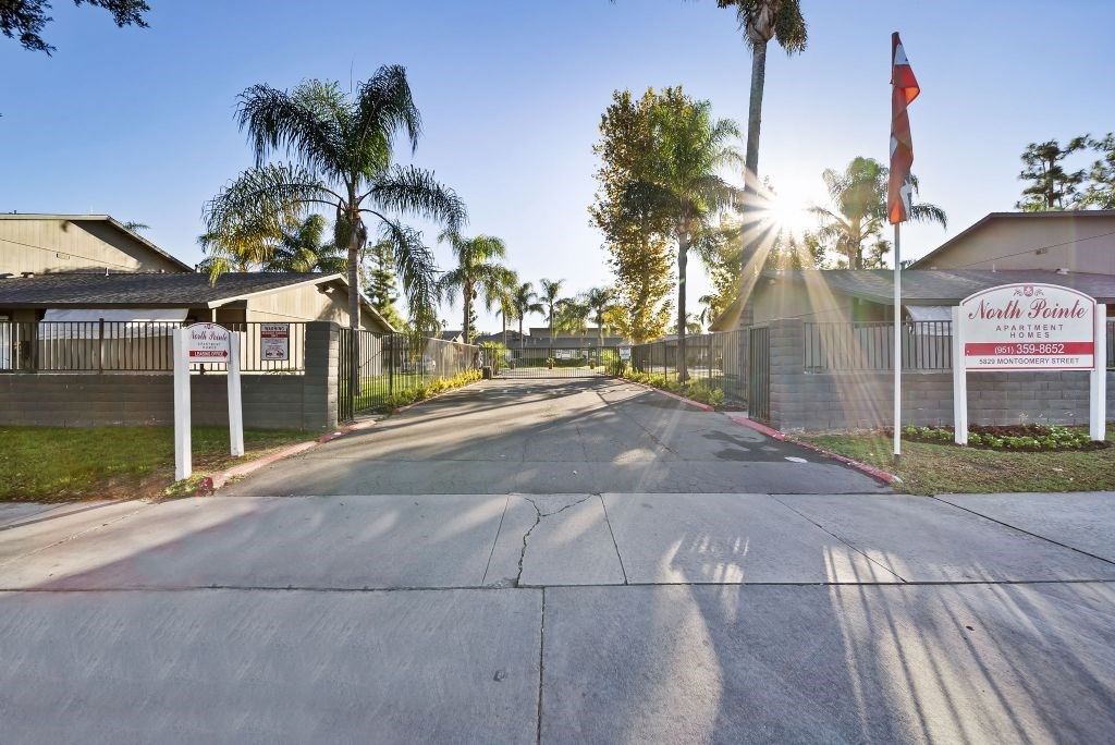A street view with a sign that reads "North Keene".