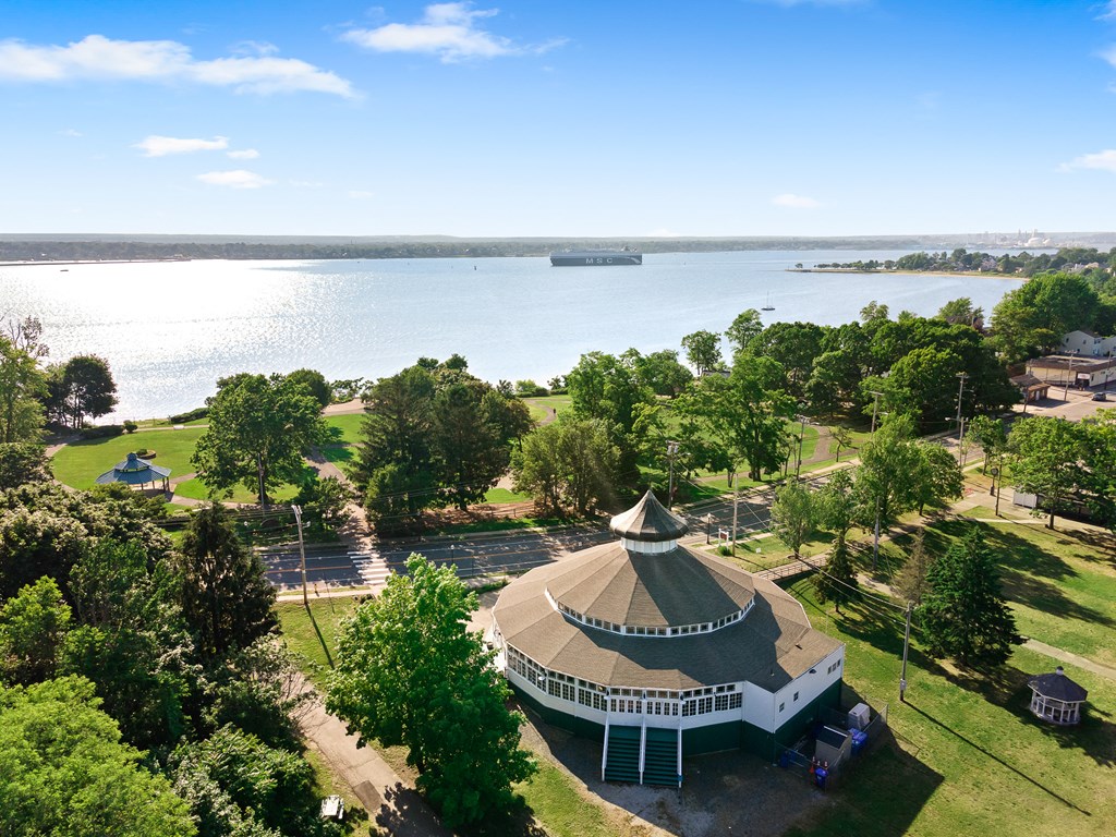 Taymil East Shore Apartment Homes East Providence Area