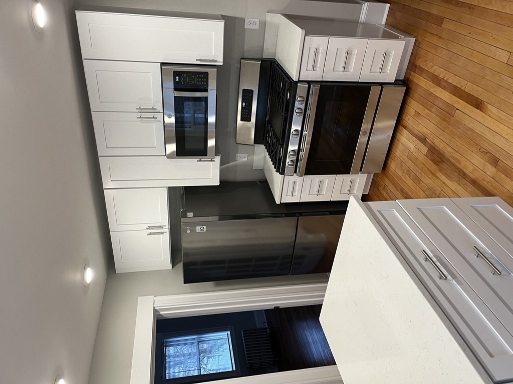 37A Maple Carriage House Units 1&2