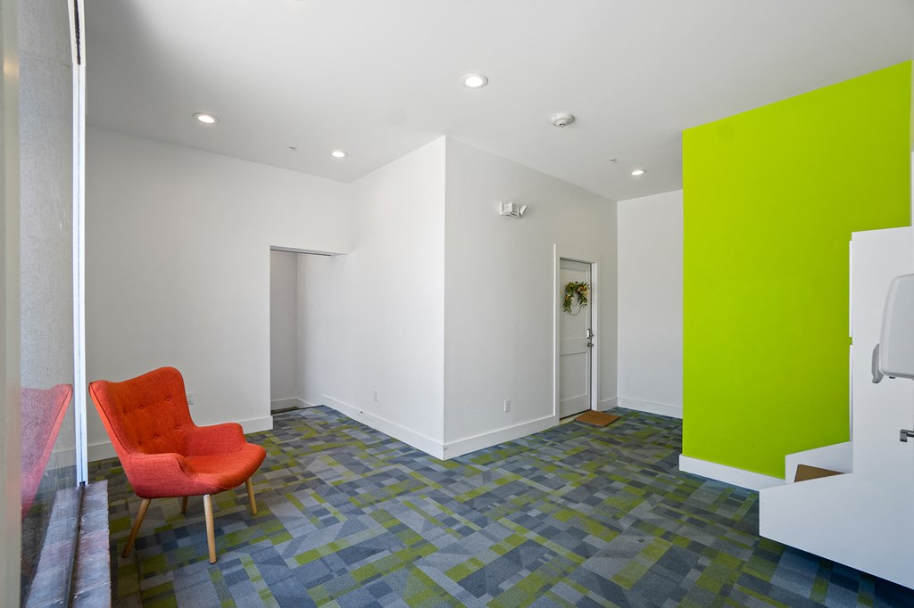 Taymil 125 Charles Apartment Homes Lobby