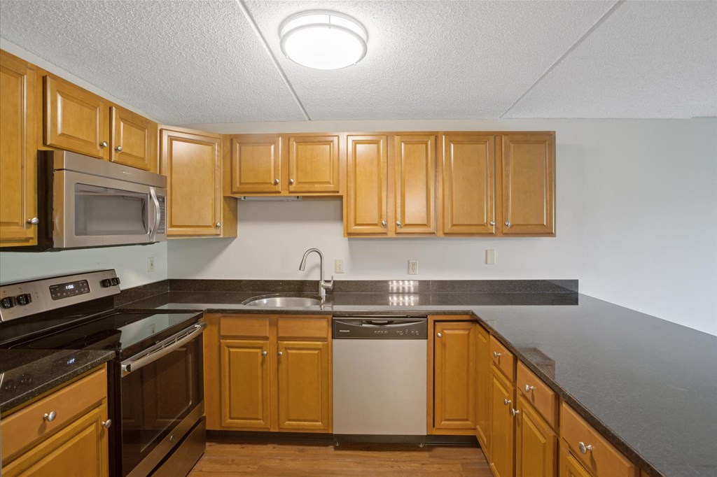 Taymil Andover Place Kitchen