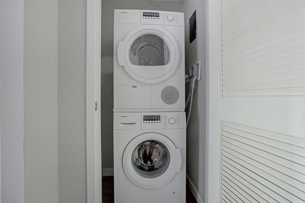 Taymil Andover Place Washer/Dryer