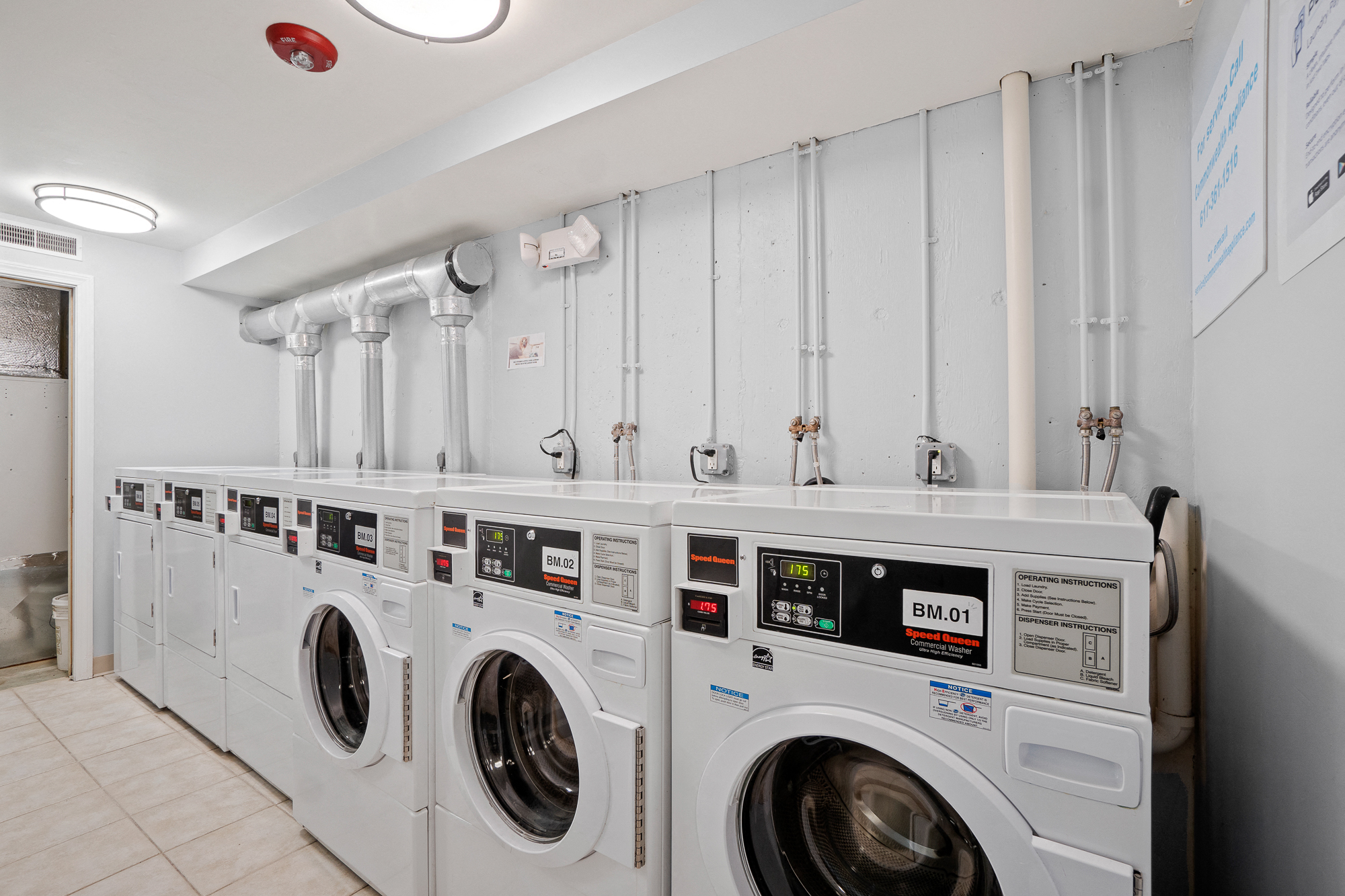 Laundry Washer Dryer Route 95 195 downtown providence college hill commute MBTA t-stop Pool waterfront walkable quartz stainless steel appliances dishwasher large closets