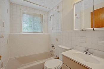 Taymil Forest Ridge Bathroom - Photo Gallery 17