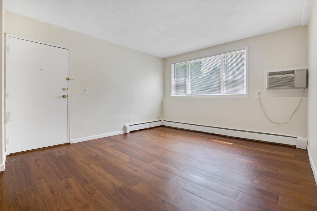 Taymil Francis Crossing Bedroom