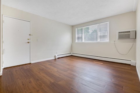 Taymil Francis Crossing Bedroom