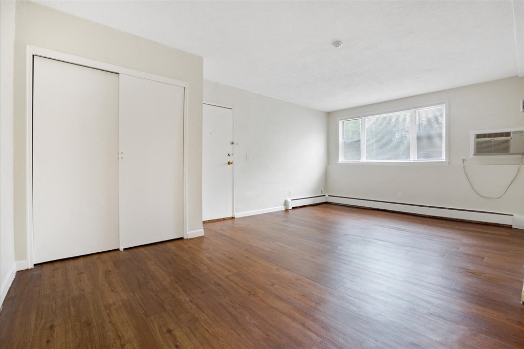 Taymil Francis Crossing Living Room