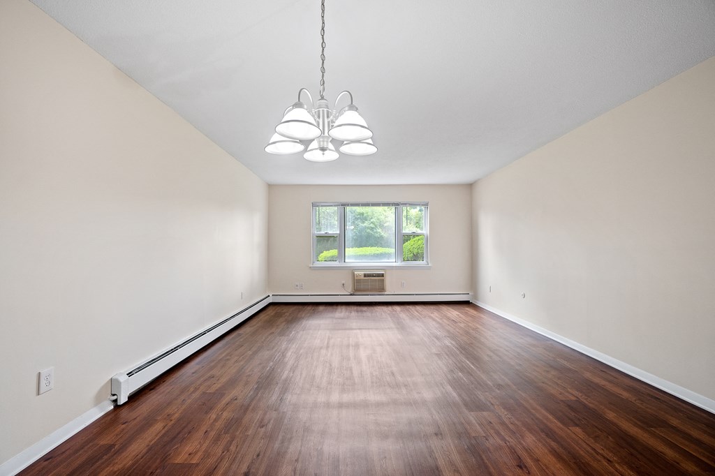 Taymil Landings on the Trail Living Room