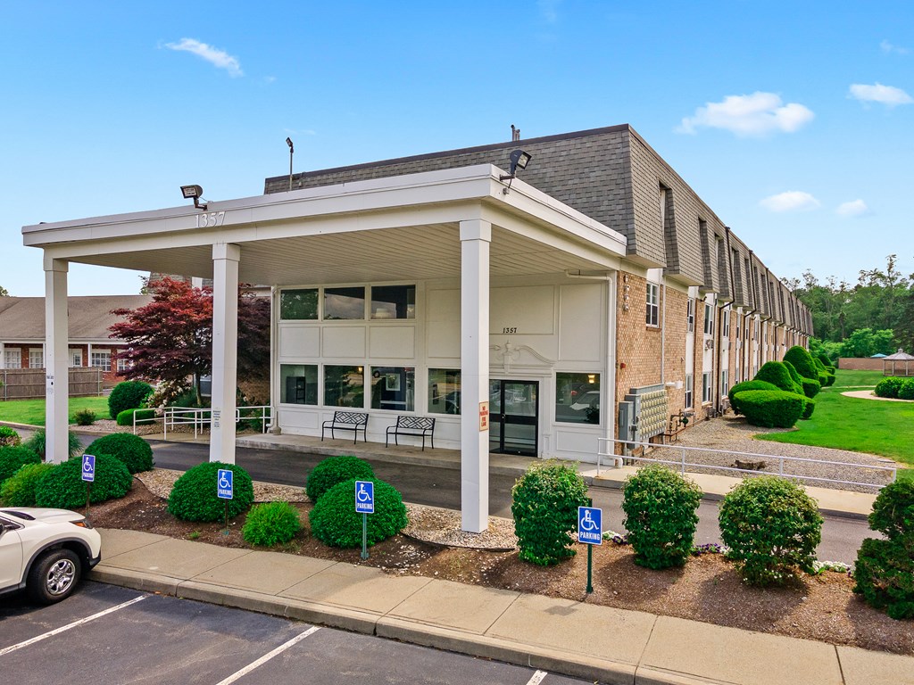 Taymil Landings on the Trail Parking