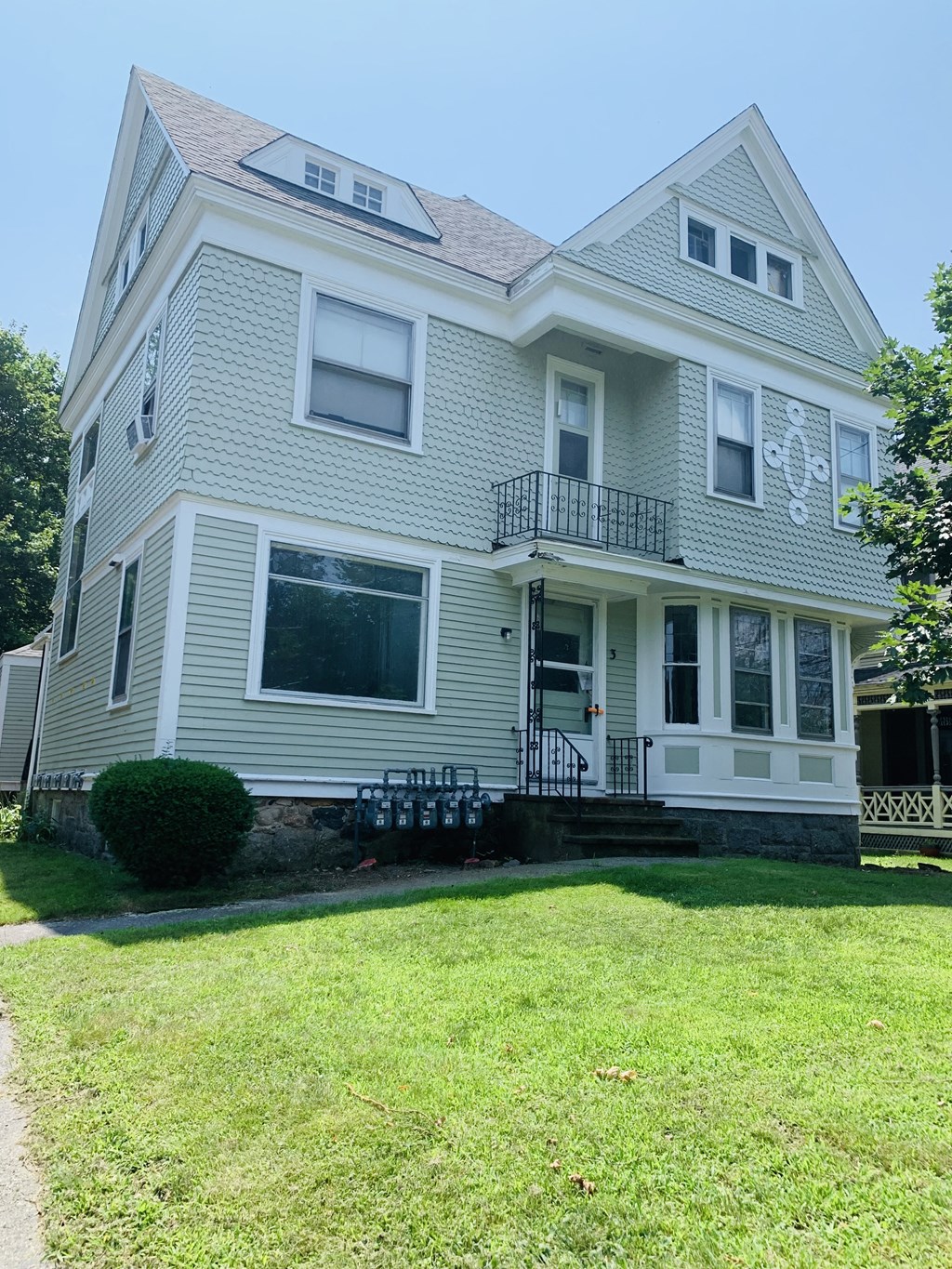 Taymil Residences at Andover Building Exterior