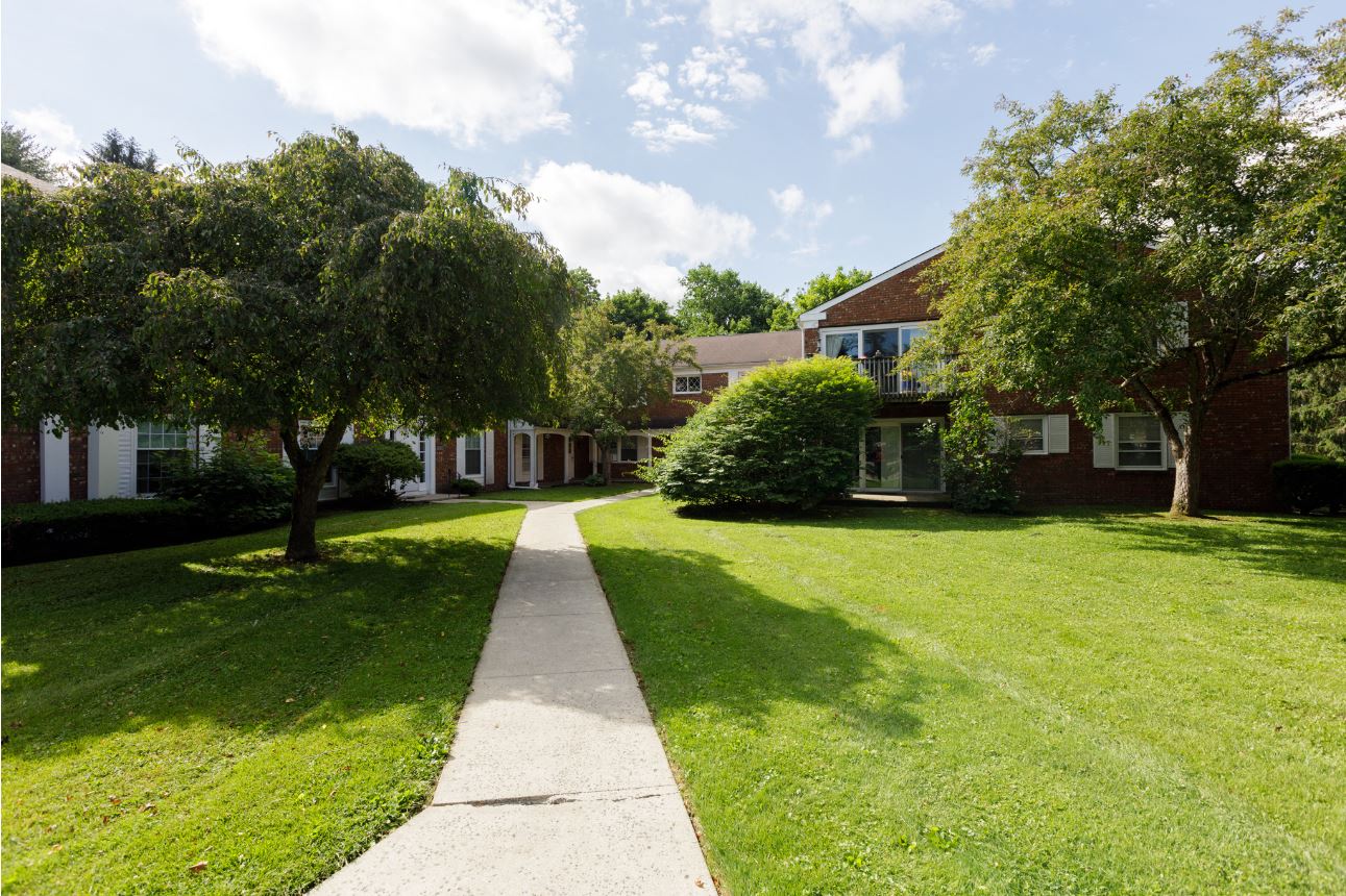 Taymil Woodruff Court Exterior