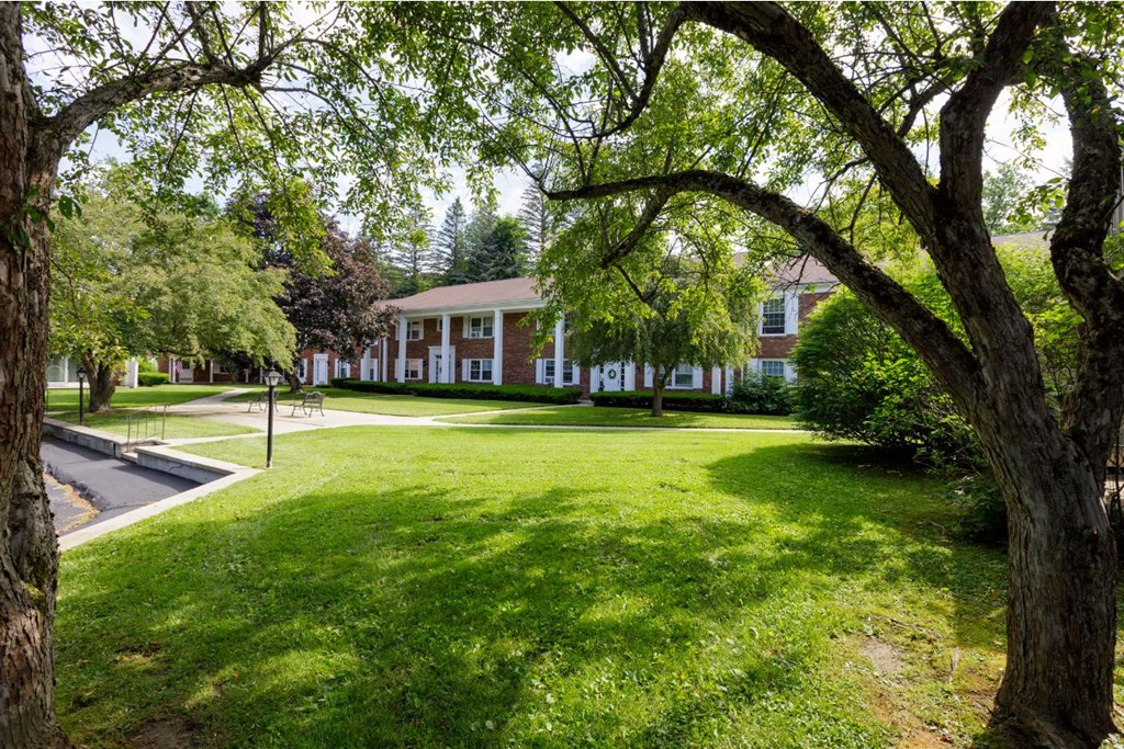 Taymil Woodruff Court Exterior