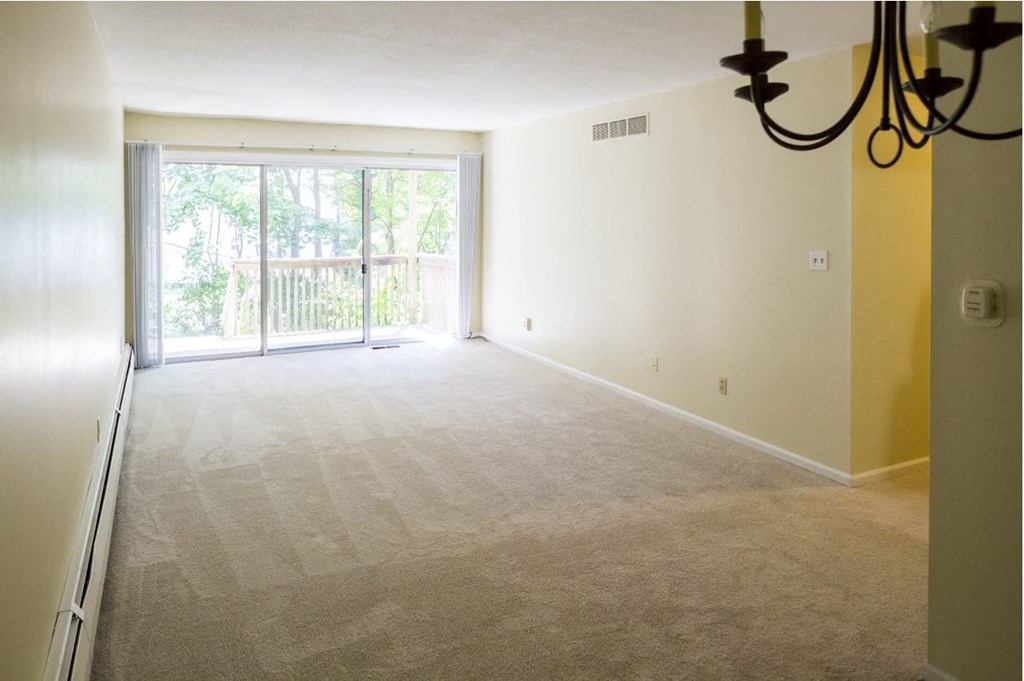 Taymil Woodruff Court Living Room