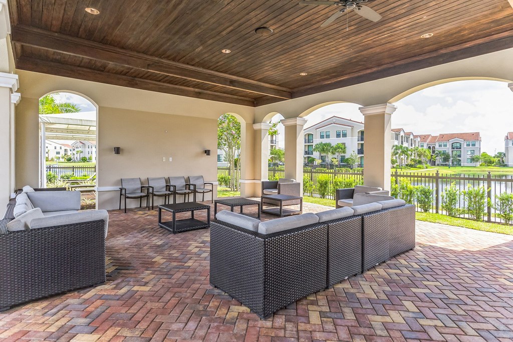 the preserve at ballantyne commons community patio