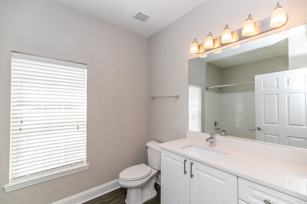 Vacant unit Bathroom at The Atlantic Buckhead, Georgia, 30305