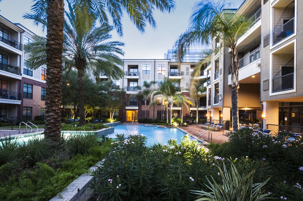 The Atlantic Memorial - Pool