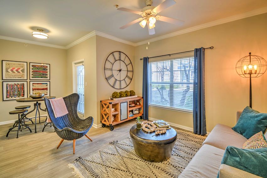 Model. Living Room- The Atlantic Station - Photo Gallery 1