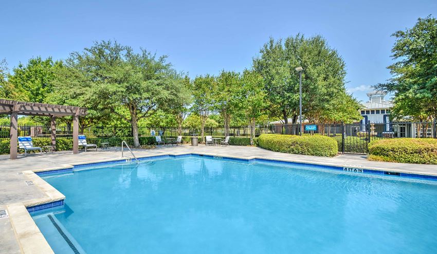Sparkling Pool- The Atlantic Station - Photo Gallery