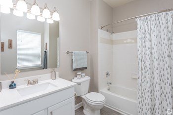 furnished bathroom - Photo Gallery 6