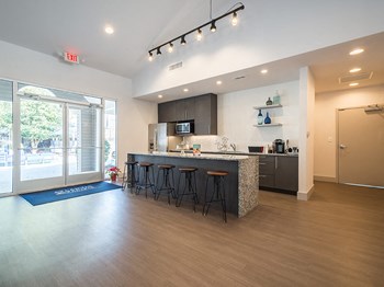 Lobby/Clubhouse - The Atlantic Newton