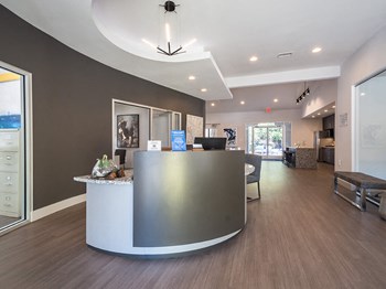 Lobby/Clubhouse - The Atlantic Newton