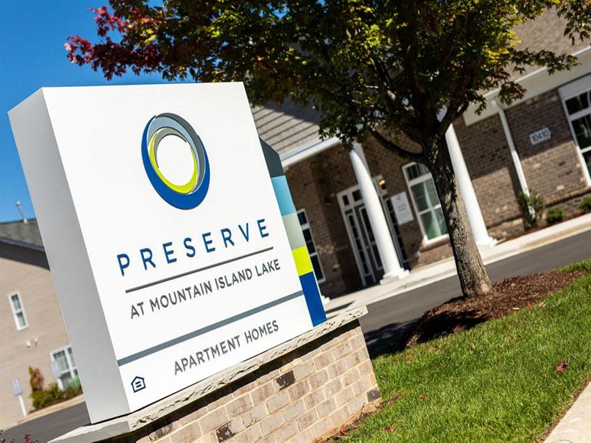 signage- Preserve at Mountain Lake - Photo Gallery 1