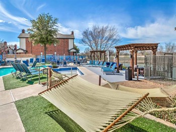 Hammock Area by Pool - 2803 Riverside - Photo Gallery 4